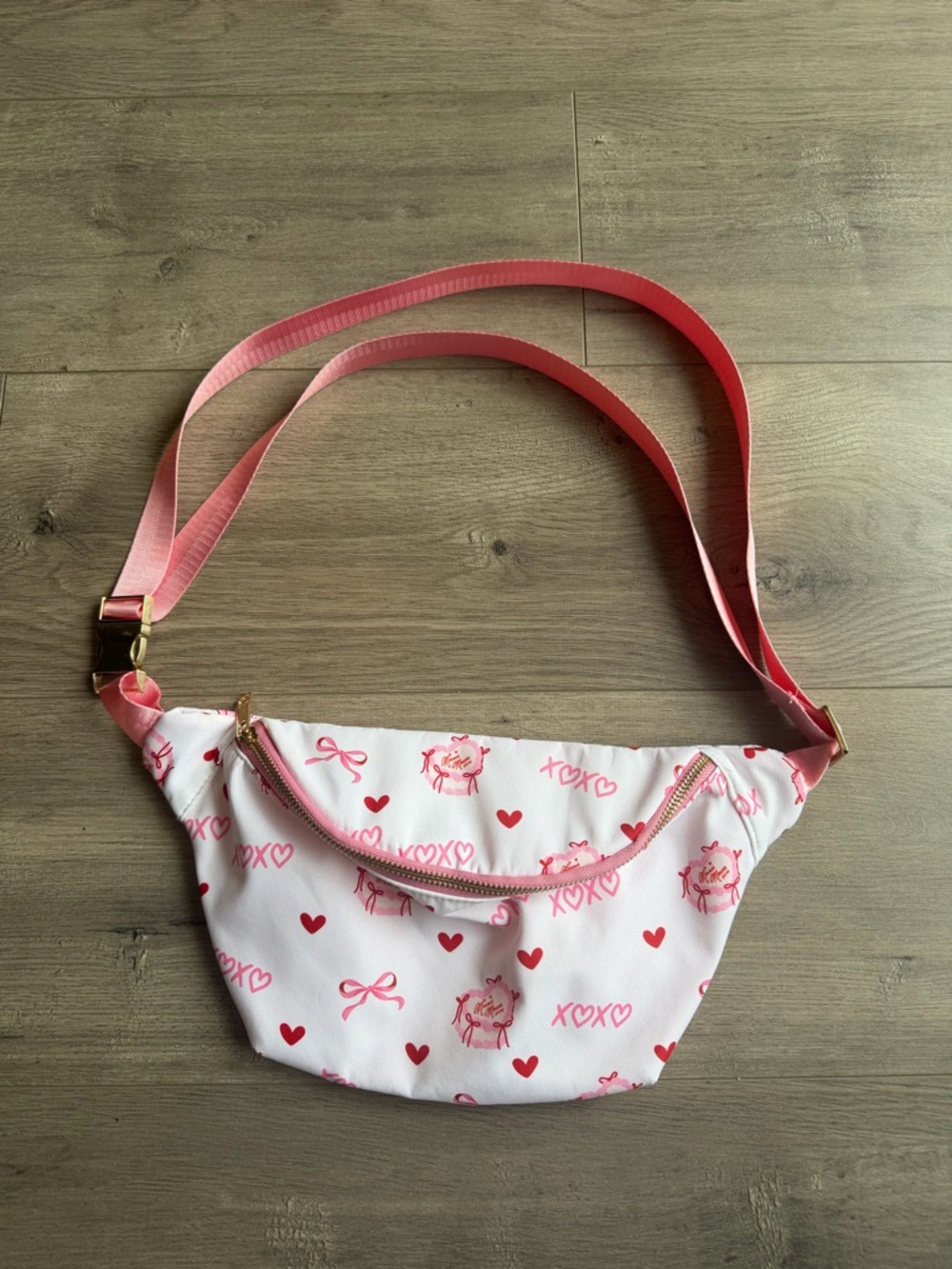 Heffalumps Minnie Mouse XOXO belt bag